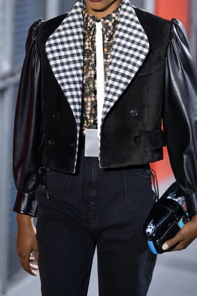 Look 143